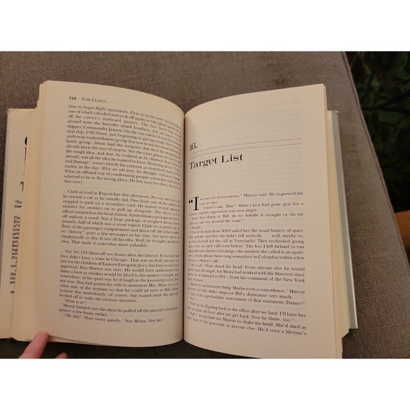 Clear and Present Danger. Tom Clancy 1st Print, 1st Edition. HC, DJ. 1989 - Picture 11 of 11